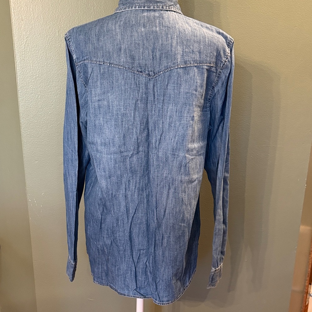 GAP Denim Light Blue Button-Up Shirt - Picture 3 of 5